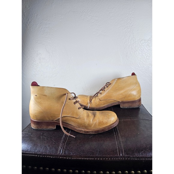 John Fluevog Yellow Camel Tan Lace Leather Preppy Honor is Strength Boots sz 8